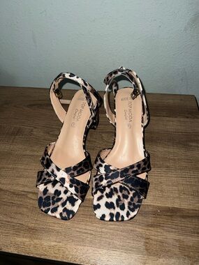 TOP Moda Leopard Print Ankle Strap Block Heels - Beige/Black